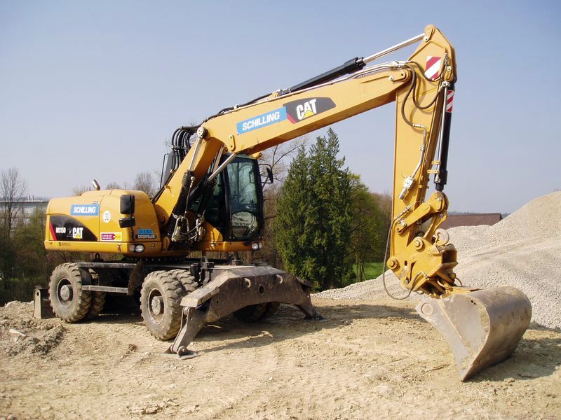 serie M caterpillar Attachment