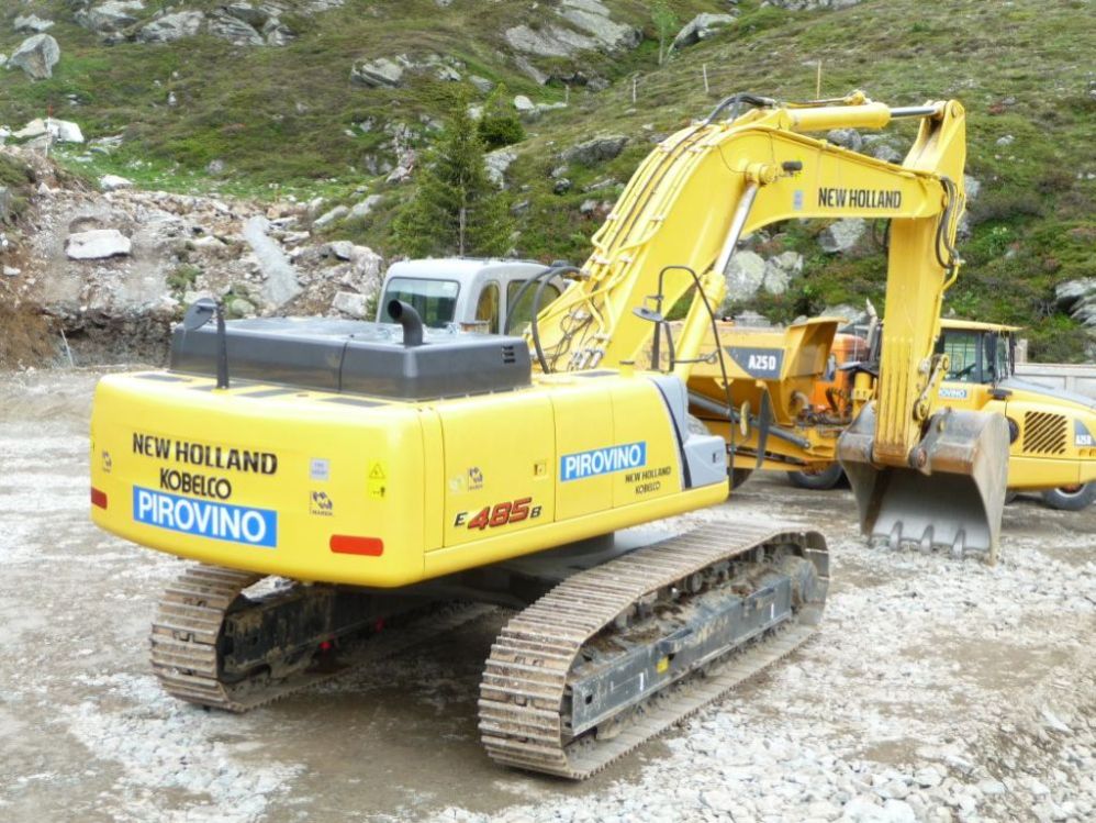 New Holland Construction/CNH Global Attachment