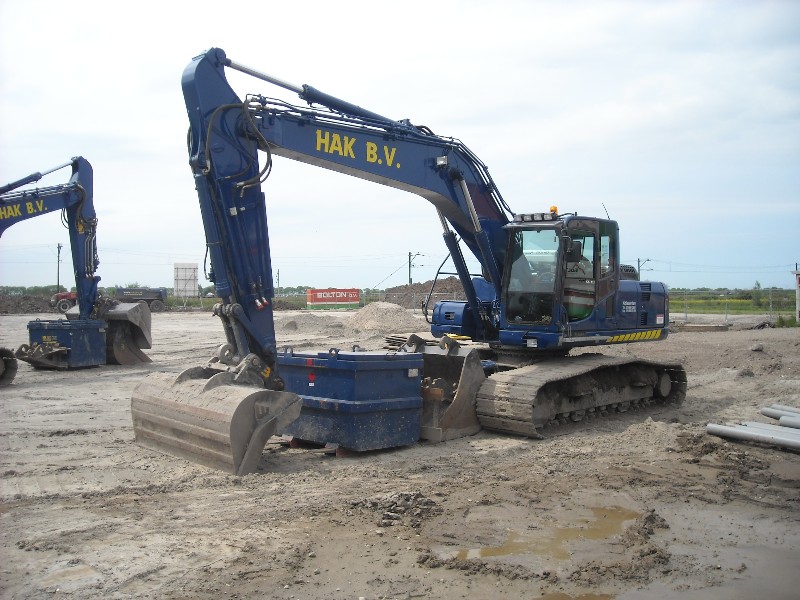 Hak PC 210-8 (5).jpg