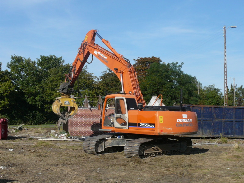 DOOSAN 1.jpg