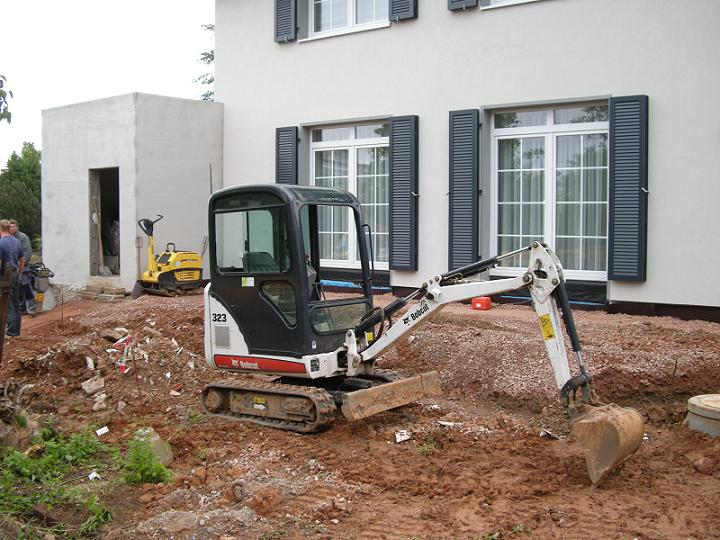 Bobcat 323.jpg