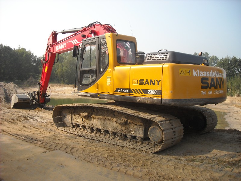 Sany SY 230 C (2).jpg