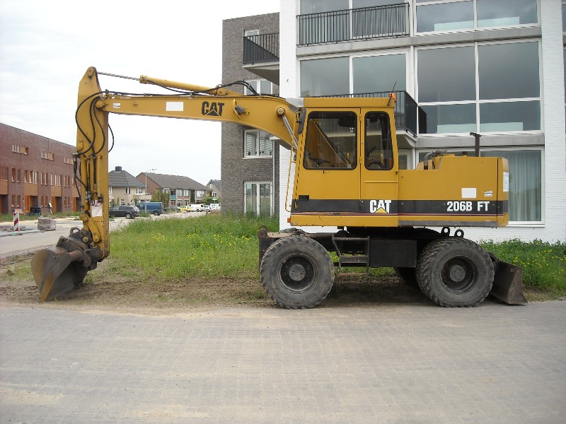 Cat 206 B FT (2).jpg