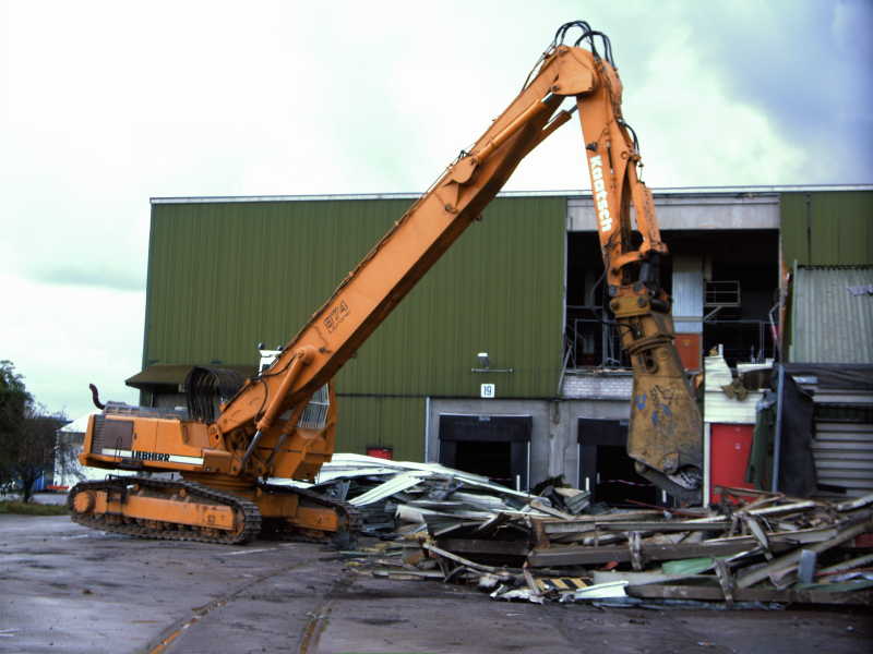 3 Heck hoch ganzer Bagger.jpeg