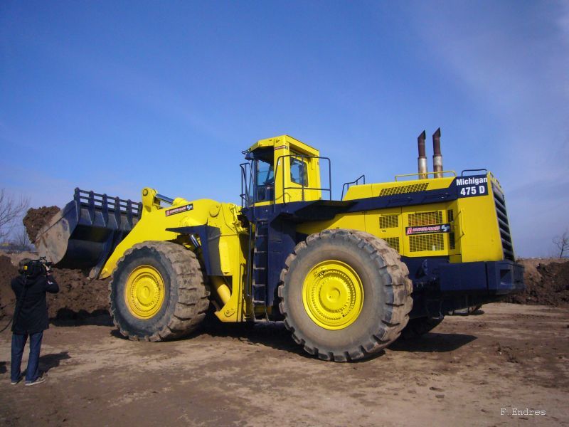 nuove pale gommate komatsu Attachment