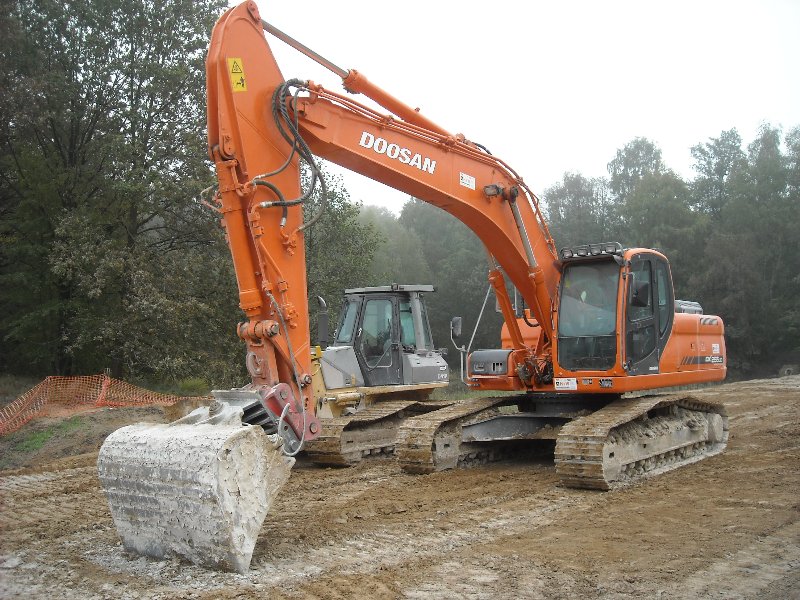 DX 225 (1).jpg