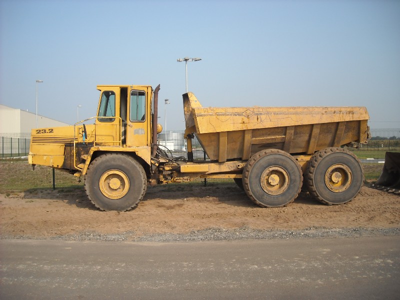 O & K 23.2 (2).jpg