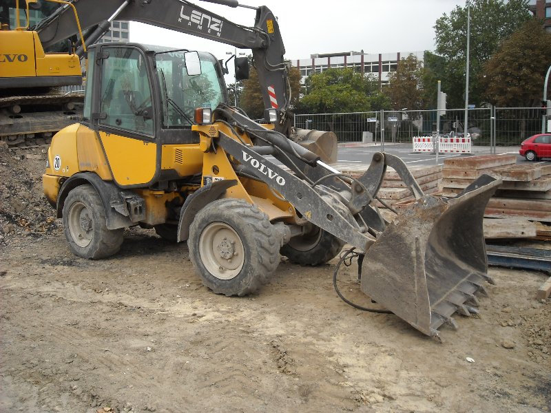 Volvo L 20 B (1).jpg