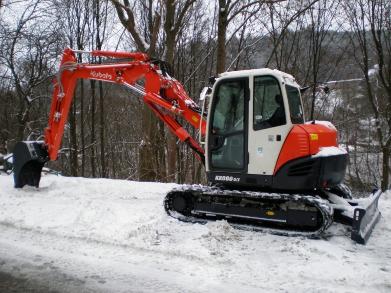 Kubota KX080 II.jpg