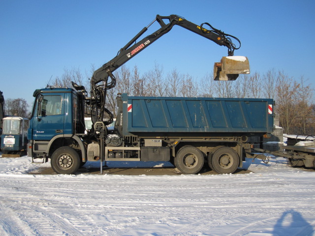 LKW2 009.jpg