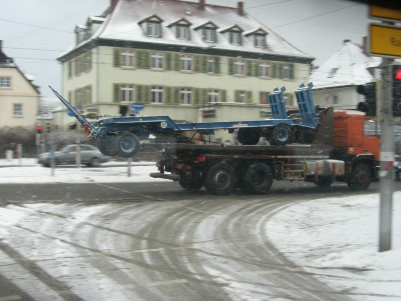 F2000.02.jpg