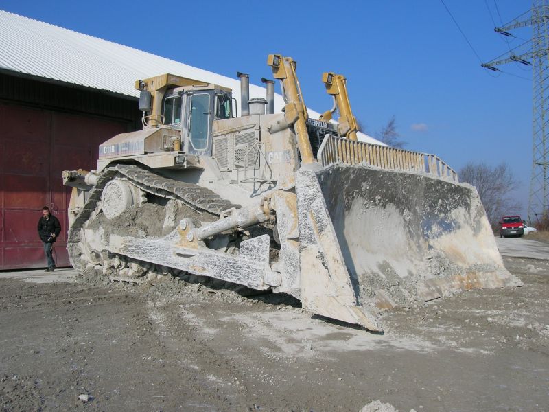 Cat D11R_3.jpg