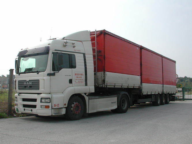 MAN TGA 18.480 Sattelzug Brandl.jpg