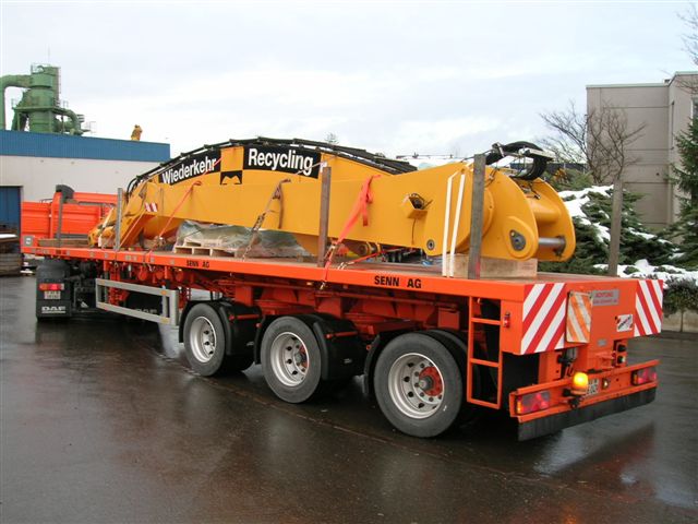 Aufbau Turm Bagger E944 008.jpg