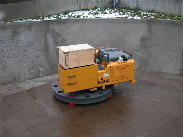 Aufbau Turm Bagger E944 020.jpg