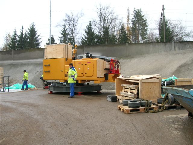 Aufbau Turm Bagger E944 026.jpg