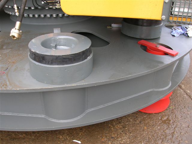 Aufbau Turm Bagger E944 028.jpg