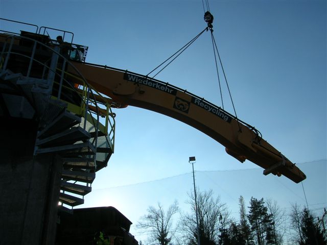 Aufbau Turm Bagger E944 042.jpg