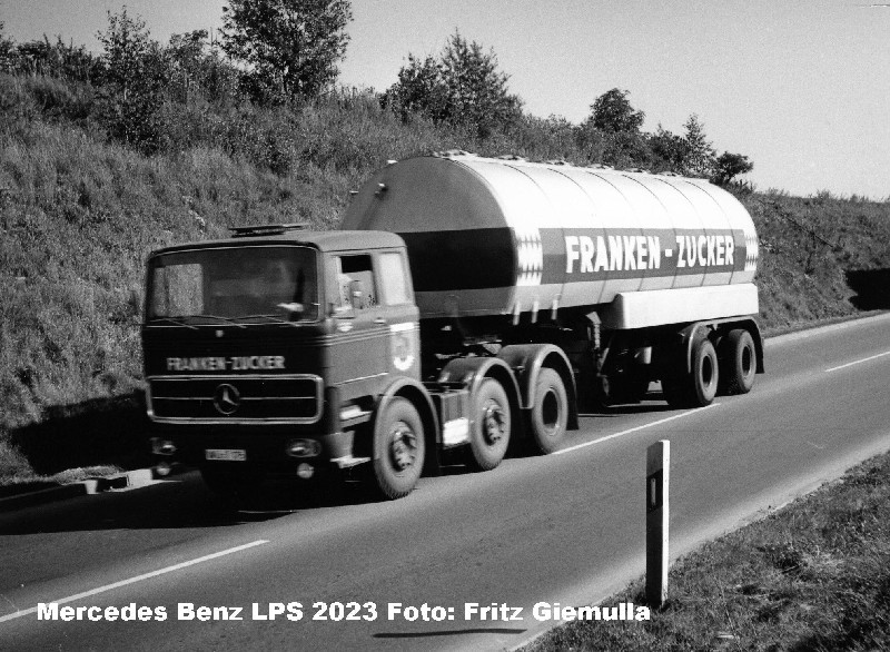 1LKW-052.jpg