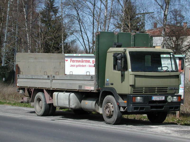 Steyr 17S23 Pritschen LKW L710DF.jpg