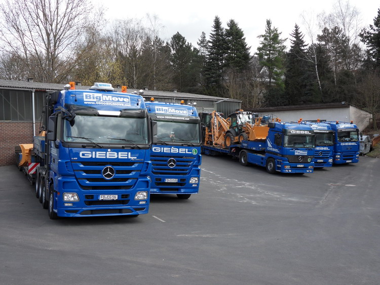 Giebel Schwertransporte 001.jpg