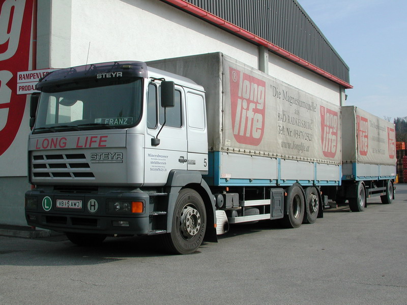 Steyr 26S40 Planenhaengerzug Long Life VB5AWJ.jpg