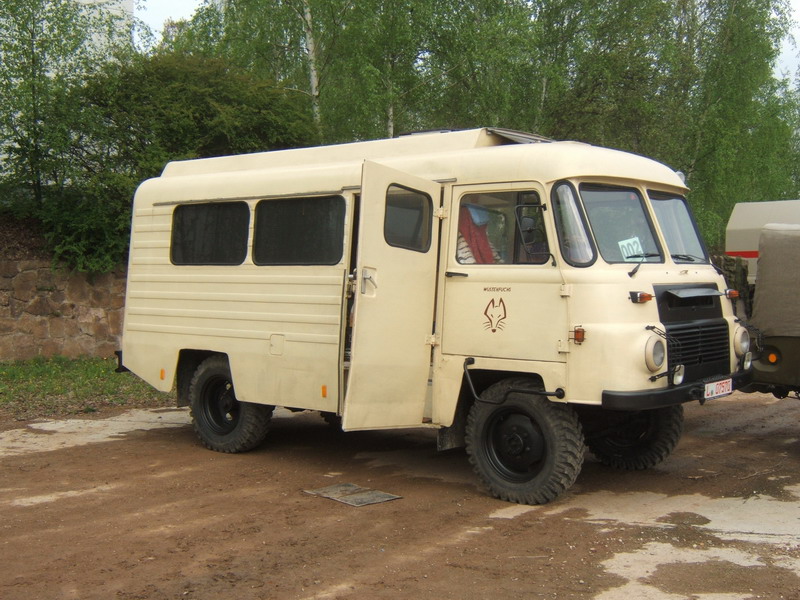 lo bus 1.jpg