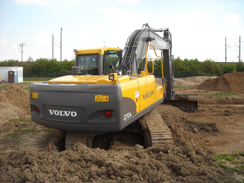 Volvo EC 210 C (6).jpg