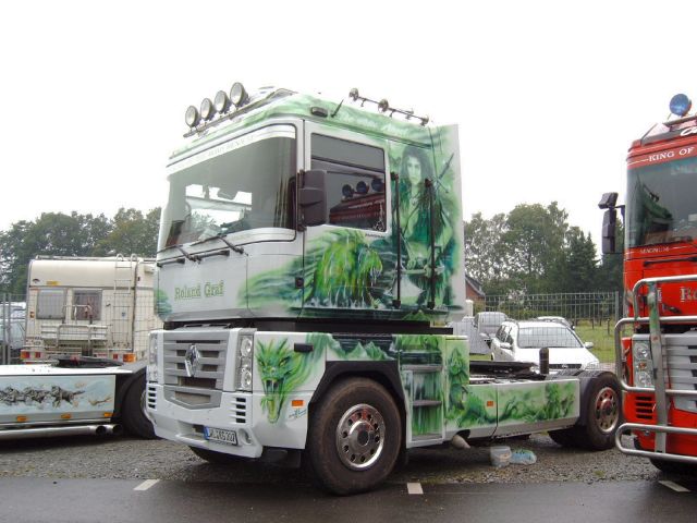  Renault-Magnum-Graf-Thorsten-Simon-03020
6-01.jpg