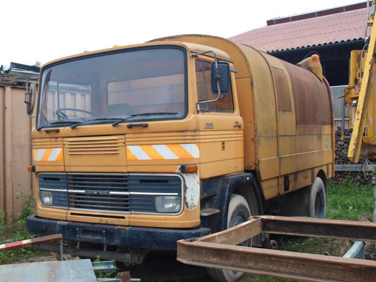LKW-1313-JE1b.jpg