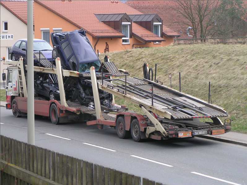 Kaputter-Autotransporter-2.jpg