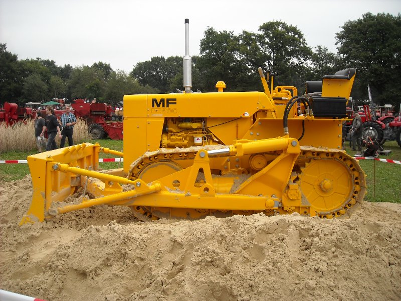 MF 200 (5).jpg