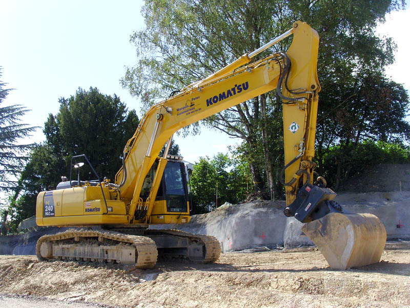 Komatsu PC240NLC-8 Peter Marquis (17).jpg