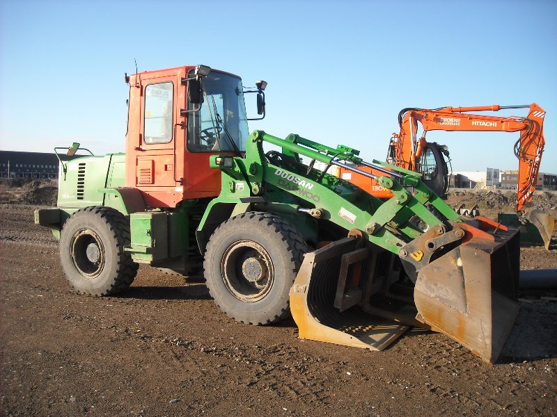 Doosan Mega 160 (3).jpg