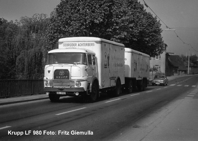 1LKW-272.jpg