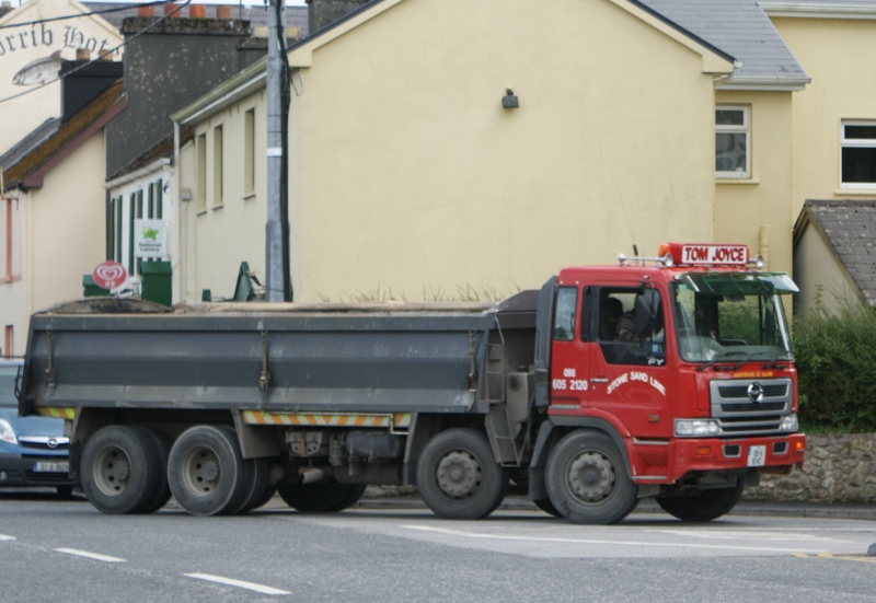 Irland 2009 Hino 1.jpg