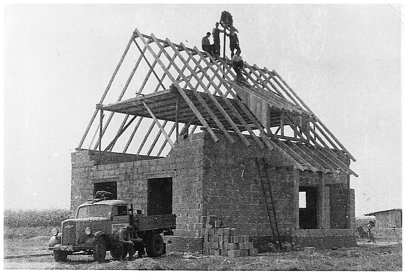 Opel Blitz Hausbau.jpg