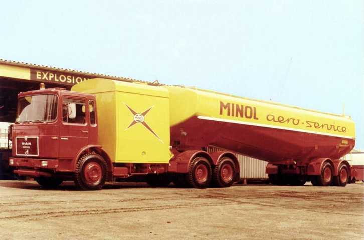 K640_TANKW_2A.jpg