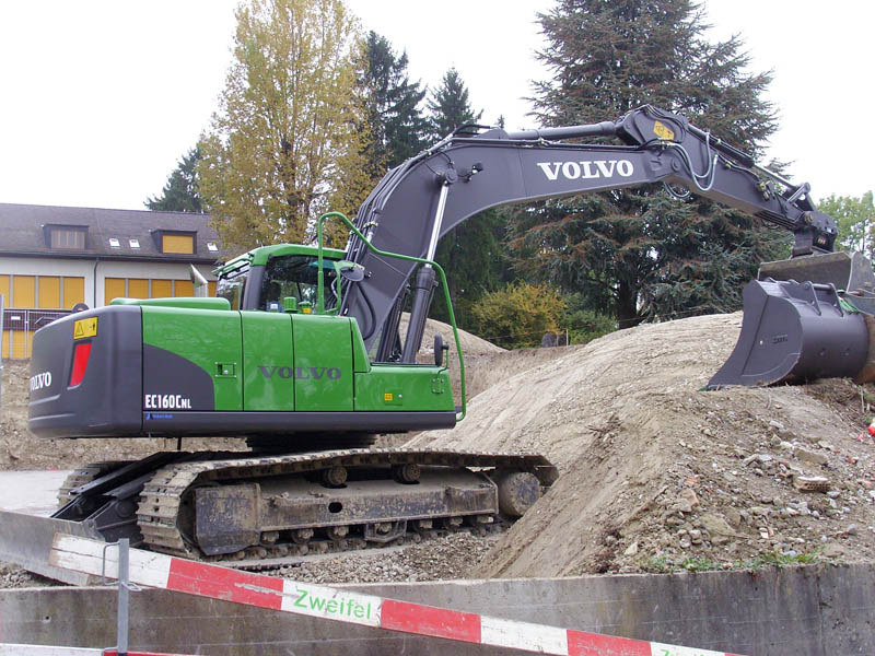 Volvo EC160CNL (1).jpg