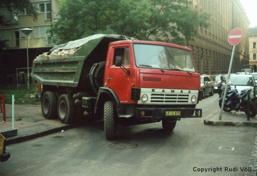 Kamaz Kipper Steine Budapest 1.jpg Kamaz Kipper Steine Budapest 1.jpg