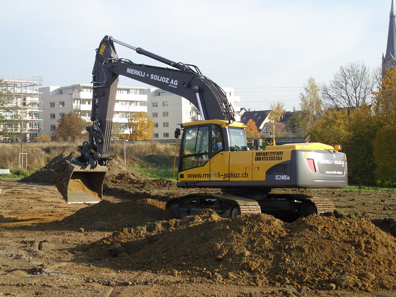 Volvo EC240C Merkli Solioz (6).jpg