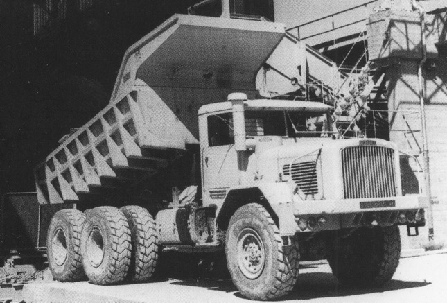 Berliet_GBO15P_6x6_S1_03.jpg
