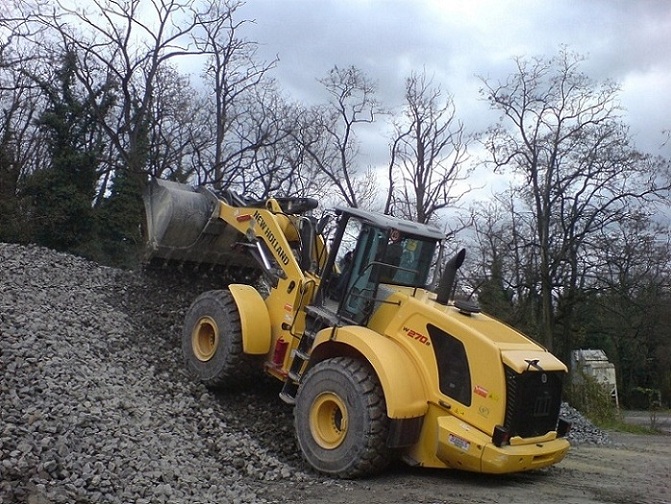 New Holland Construction/CNH Global Attachment