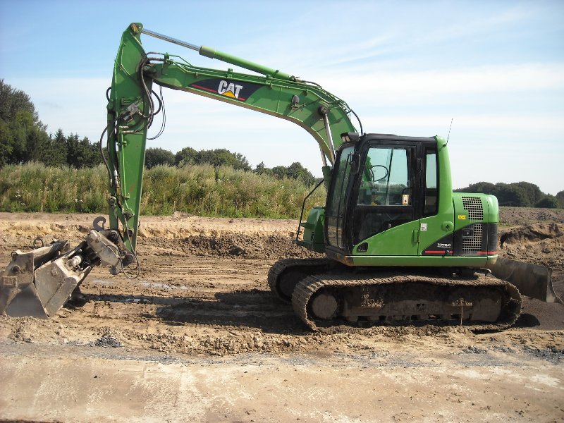 CAT 311 C U (1).jpg