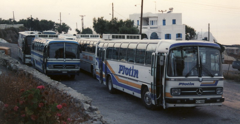 Busbahnhof Oia Bild 5 1998.jpg