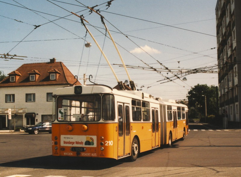 1996-8-5 L 41 Salzb Obus 210.jpg