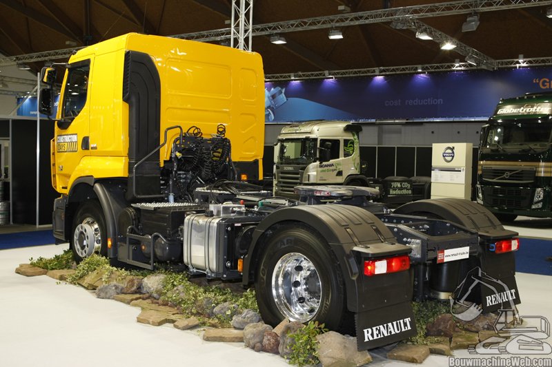  Renault_Premium_Lander_460_4x4_Optitrack
-E.jpg
