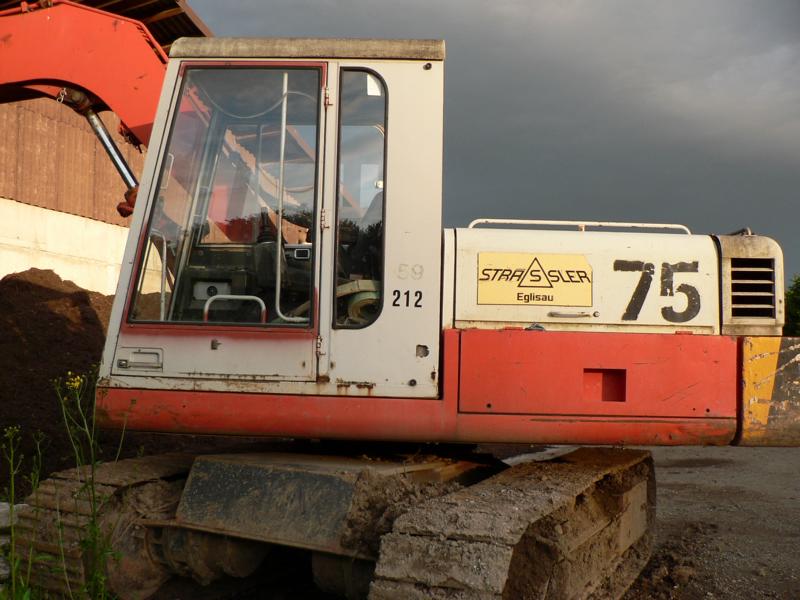 Gruben und Maschinen Poclayn 156.jpg