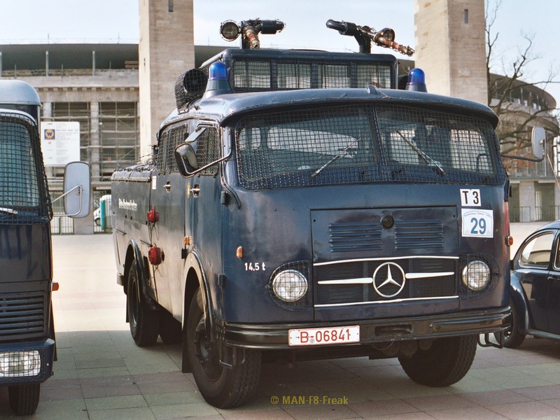 MB DB LP 1413-36 Wasserwerfer_03-2004 BLN_01.jpg