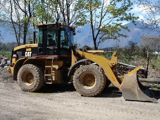 Cat 924 G.jpg